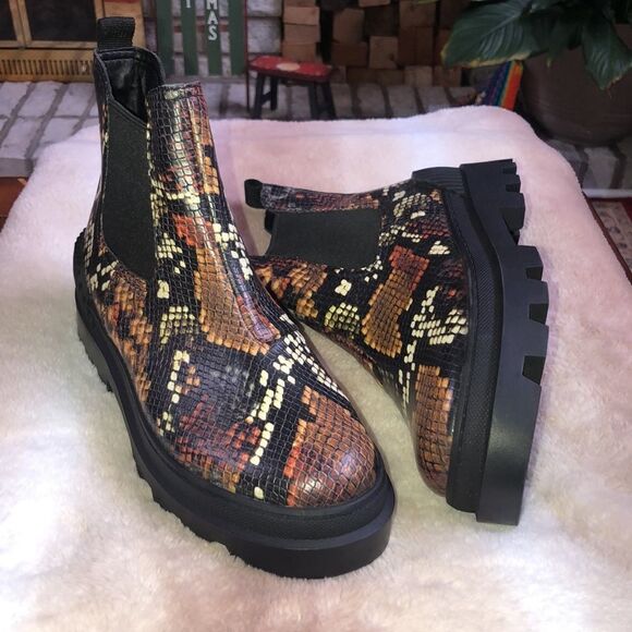 Circus by Sam Edelman 8.5 Snake Print Rare Colors Platform Boots - Picture 3 of 10